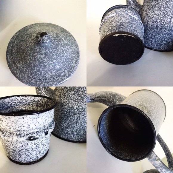 Vintage Farmhouse Kitchen Enamelware Coffee Pot - Picture 8 of 8